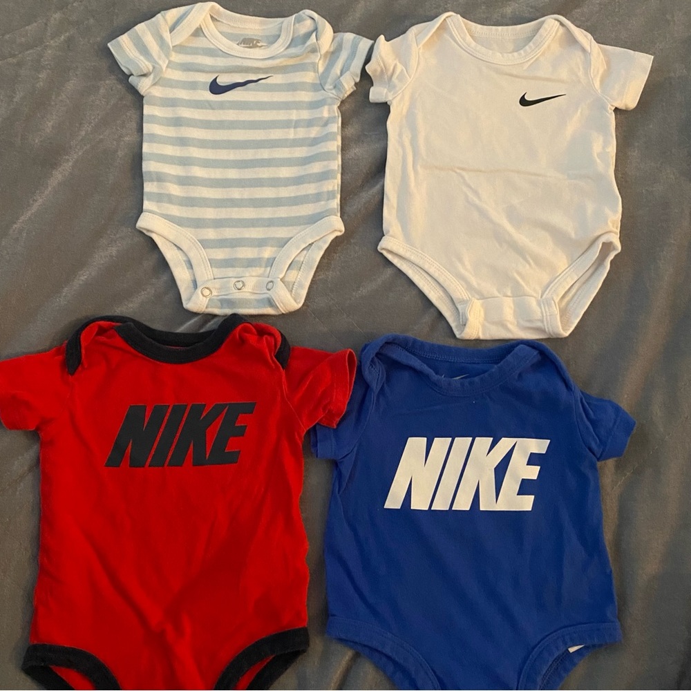 Nike Bodysuits 3 Months Bundle
